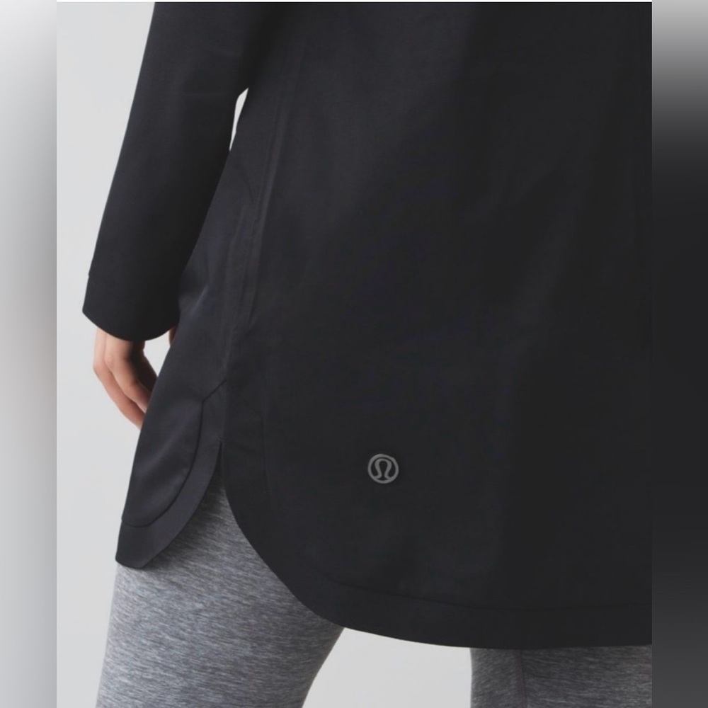 Lululemon Black “Definitely Raining” Jacket - Size 4 - Picture 3 of 15